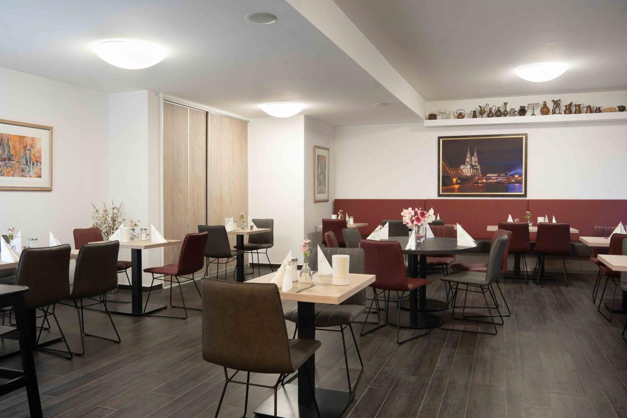 Hotel Am Freischuetz Huerth Ngoại thất bức ảnh