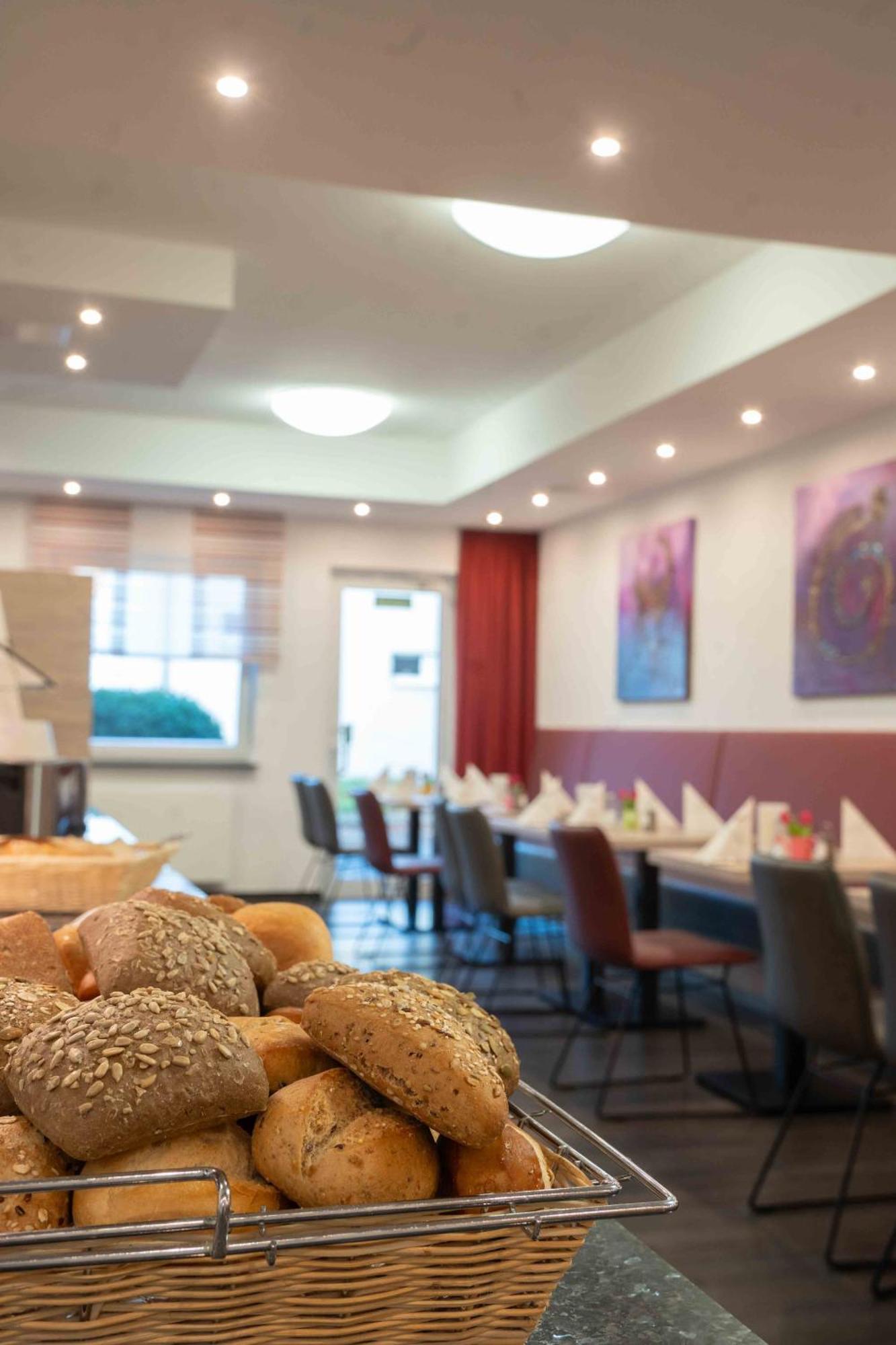 Hotel Am Freischuetz Huerth Ngoại thất bức ảnh