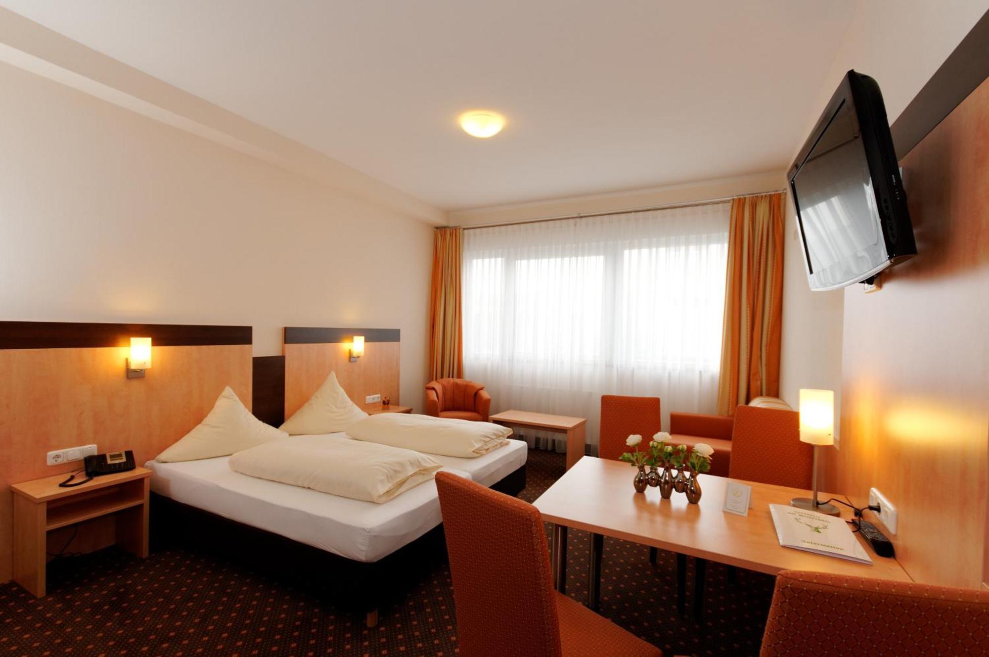 Hotel Am Freischuetz Huerth Ngoại thất bức ảnh