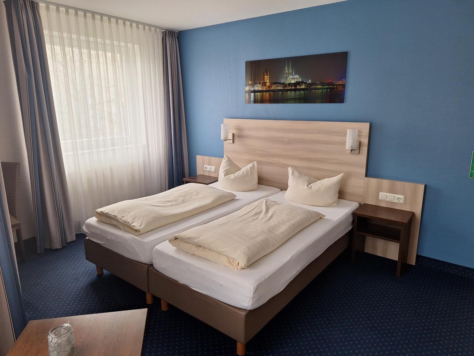 Hotel Am Freischuetz Huerth Ngoại thất bức ảnh
