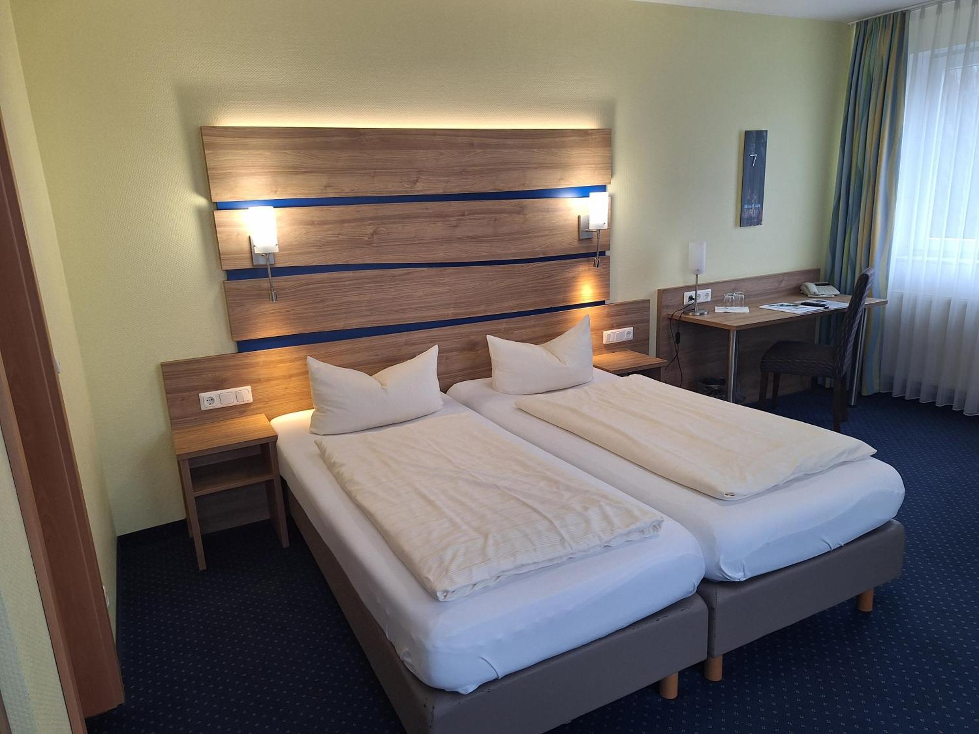 Hotel Am Freischuetz Huerth Ngoại thất bức ảnh