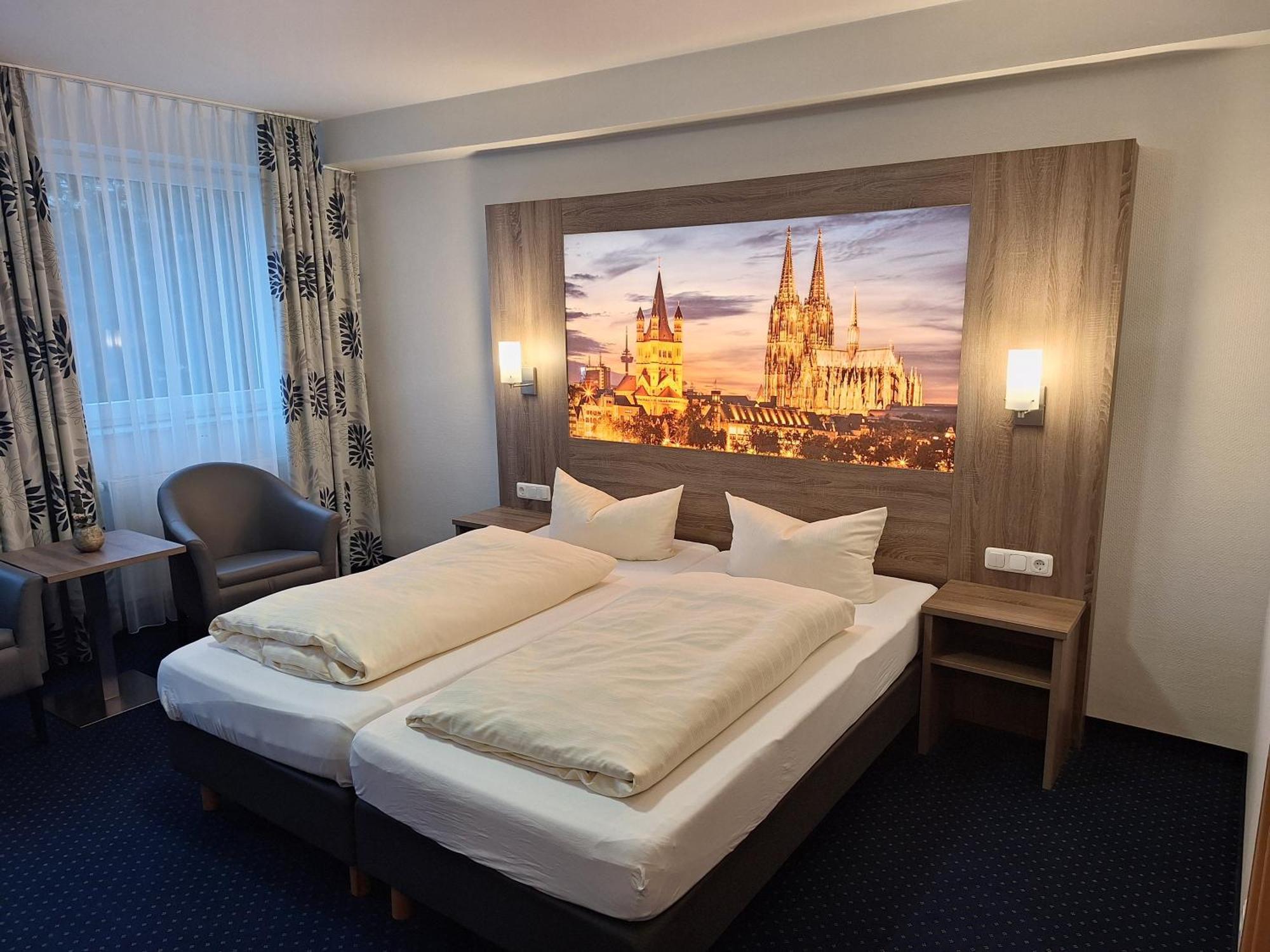Hotel Am Freischuetz Huerth Ngoại thất bức ảnh