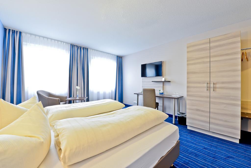 Hotel Am Freischuetz Huerth Ngoại thất bức ảnh